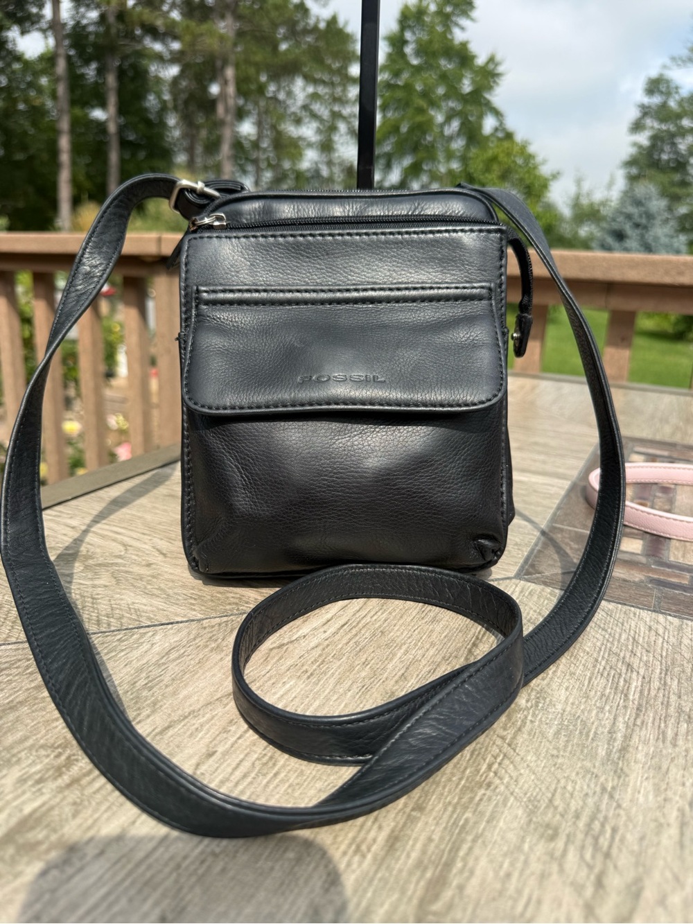 EUC Vintage Fossil Fossil Traveler Crossbody Organizer Pebbled Black Leather Bag